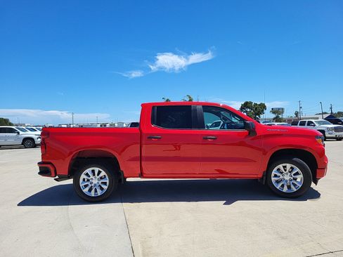 Certified 2022 Chevrolet Silverado 1500 Custom image 4