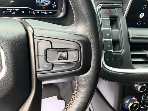 Used 2022 GMC Yukon AT4 w/ Technology Package AWD/4WD image 32