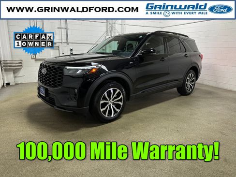 Certified 2025 Ford Explorer ST-Line image 1