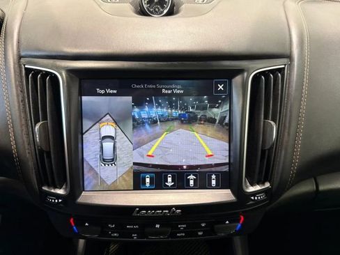 Used 2018 Maserati Levante S GranSport image 21