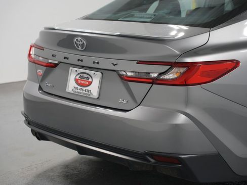Certified 2025 Toyota Camry SE image 9