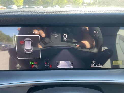 New 2026 Volkswagen Tiguan SE R-Line FWD image 18