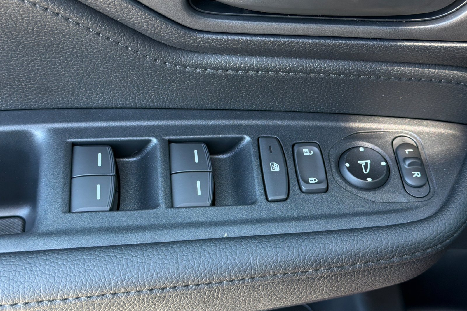 New 2026 Honda Odyssey Sport-L image 27