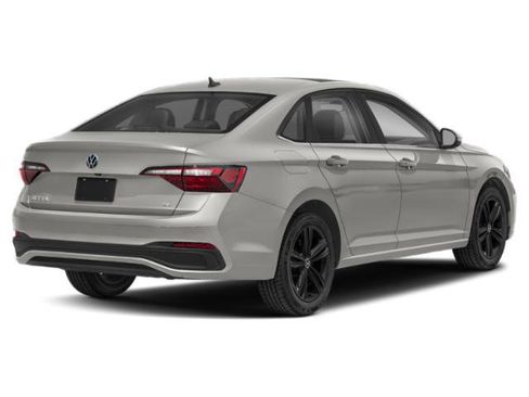 Used 2023 Volkswagen Jetta SE FWD image 2