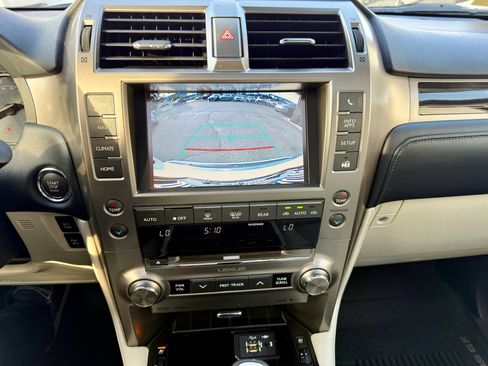 Used 2020 Lexus GX 460 Premium image 39