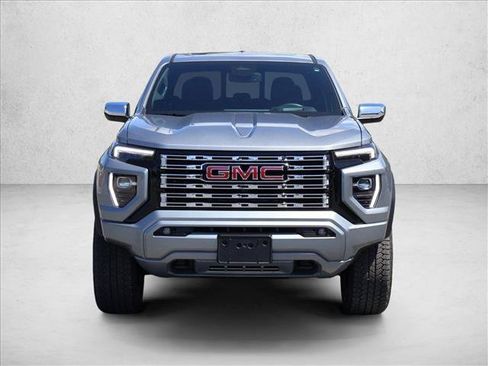 Used 2024 GMC Canyon Denali AWD/4WD image 2