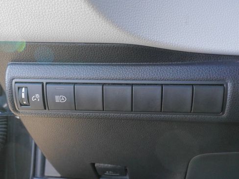 Used 2020 Toyota Corolla SE image 22