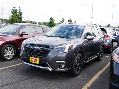 Used 2023 Subaru Forester Touring w/ Popular Package #3 AWD/4WD image 3