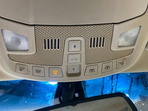 Used 2017 Lincoln MKZ Reserve w/ Climate Package image 18