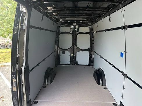 Used 2026 Mercedes-Benz Sprinter 2500 image 28
