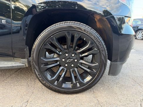 Used 2016 Chevrolet Tahoe LS RWD image 2