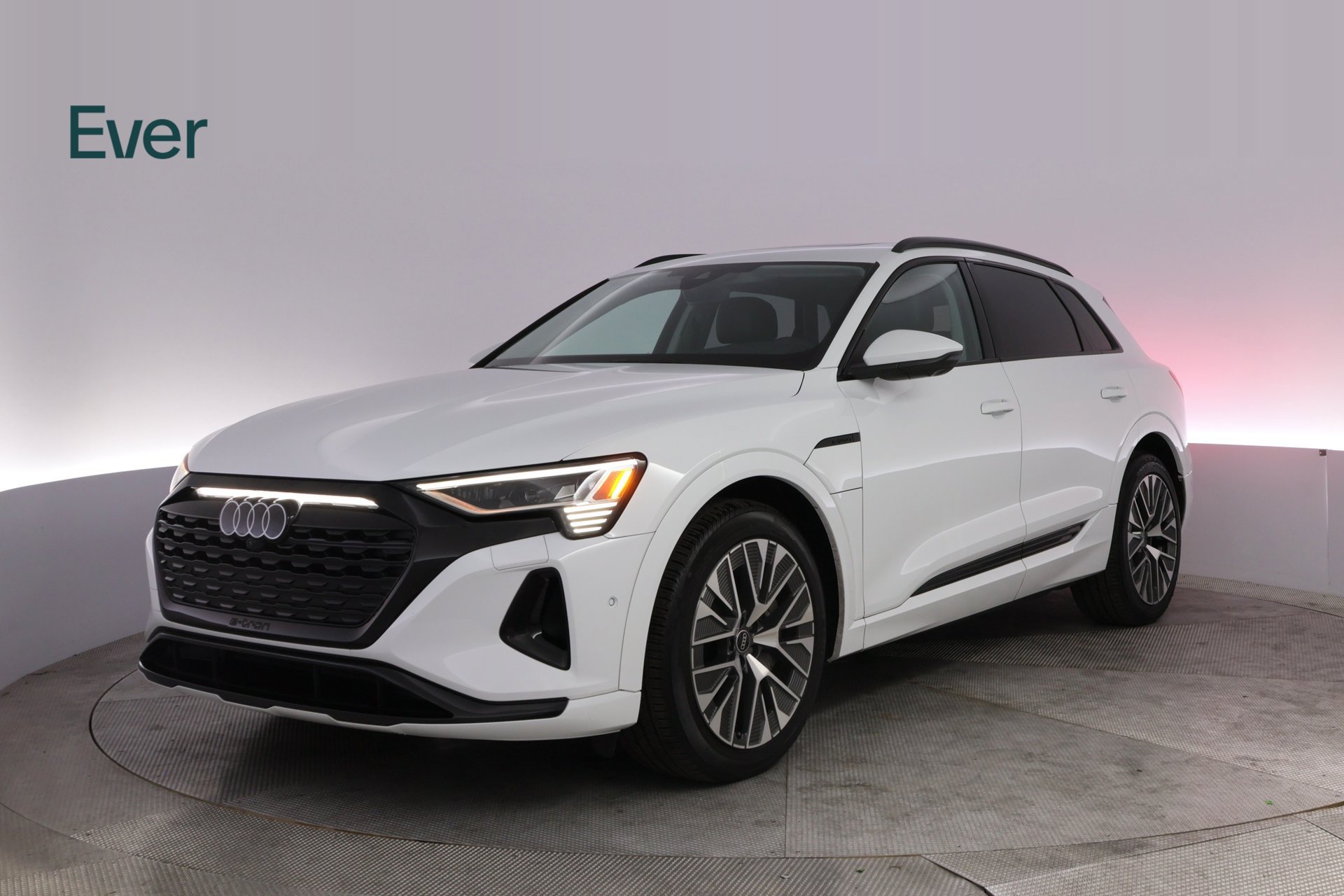 Used 2024 Audi Q8 e-tron Prestige w/ Prestige Package AWD/4WD image 2