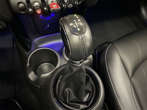 Used 2019 MINI Cooper 2-Door Hardtop FWD image 25