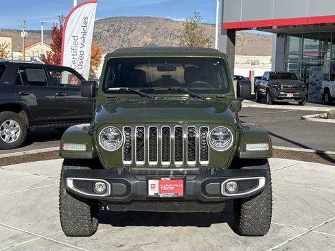 Used 2021 Jeep Wrangler Unlimited Sahara w/ Cold Weather Group image 2