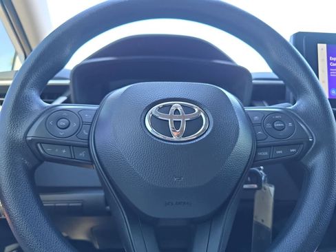 Certified 2025 Toyota Corolla LE FWD image 27