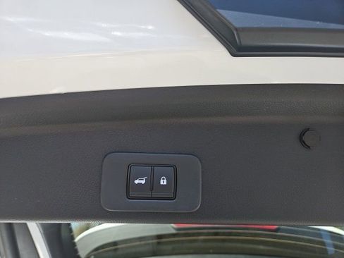 New 2025 Nissan Murano SL image 10