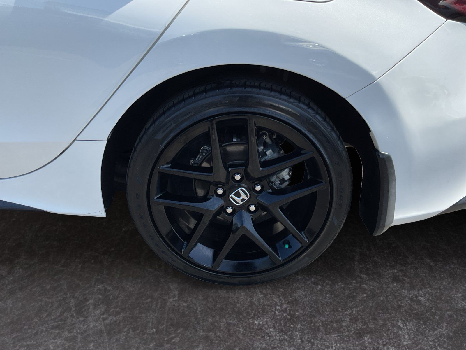 Used 2023 Honda Civic Sport image 9