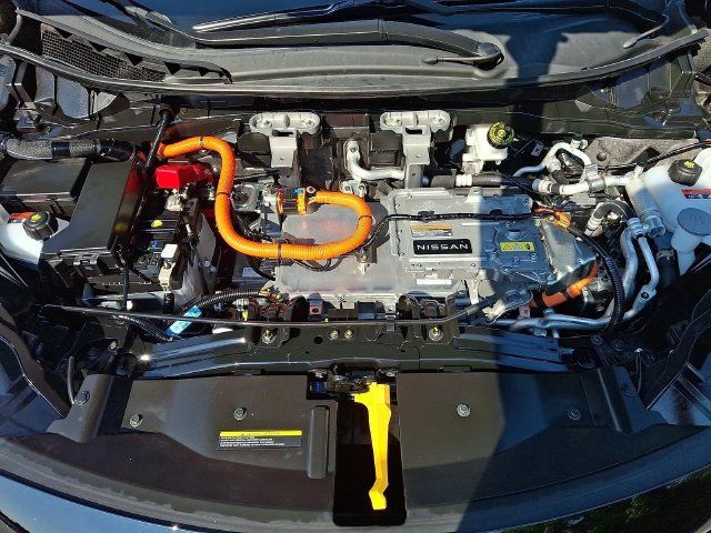 Used 2023 Nissan Ariya AWD/4WD image 31