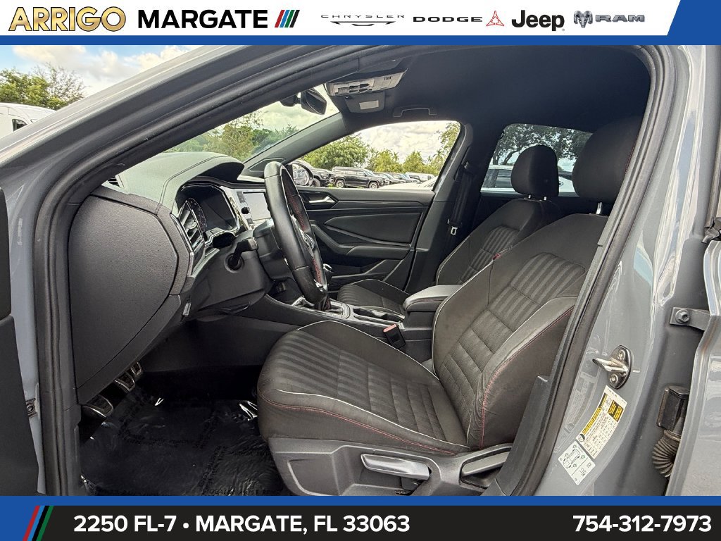 Used 2019 Volkswagen Jetta GLI FWD image 9