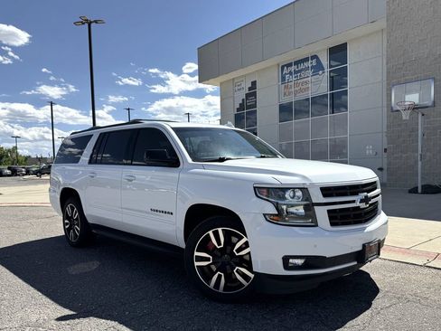 Used 2019 Chevrolet Suburban Premier AWD/4WD image 2