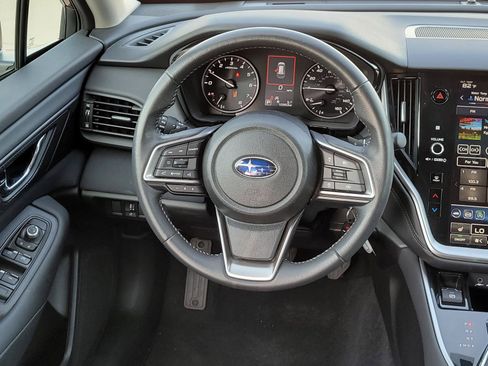 Certified 2025 Subaru Outback Premium AWD/4WD image 6