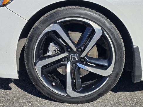 Used 2020 Honda Accord Sport image 13
