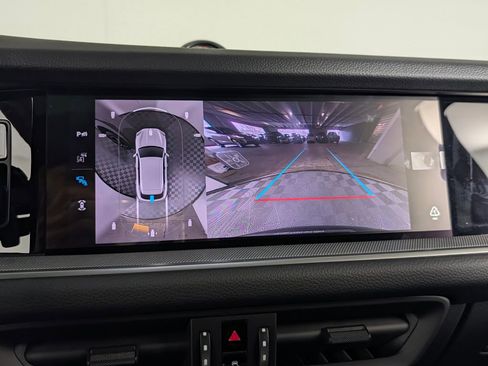 New 2026 Porsche Cayenne image 32