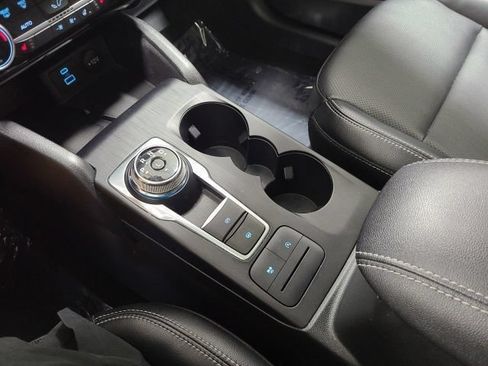 Used 2022 Ford Escape SEL w/ Technology Package AWD/4WD image 34