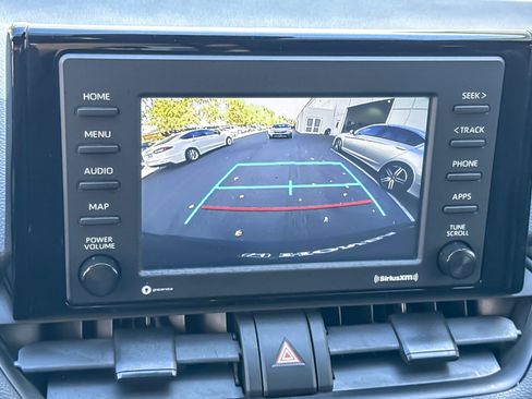 Used 2022 Toyota RAV4 XLE image 24