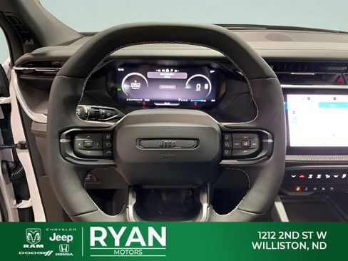 New 2026 Jeep Cherokee Overland w/ Advanced Pro Tech Group AWD/4WD image 24