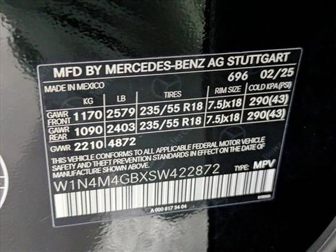 Certified 2025 Mercedes-Benz GLB 250 image 27