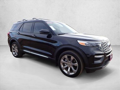 Used 2020 Ford Explorer Platinum w/ Premium Technology Package image 6