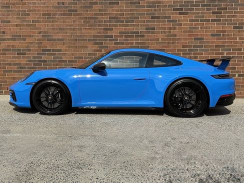 Certified 2022 Porsche 911 Carrera 4 GTS image 2