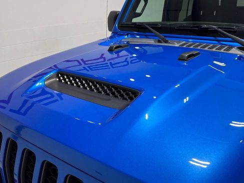 Used 2022 Jeep Gladiator Mojave w/ LED Lighting Group AWD/4WD image 11