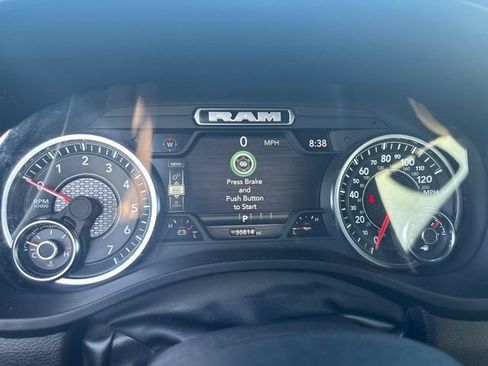 Used 2025 RAM 1500 Warlock AWD/4WD image 24