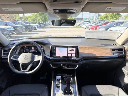 New 2026 Volkswagen Atlas SE FWD image 22