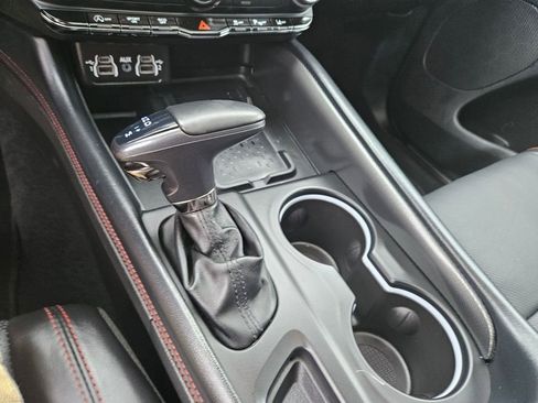 Used 2025 Dodge Durango GT AWD/4WD image 31