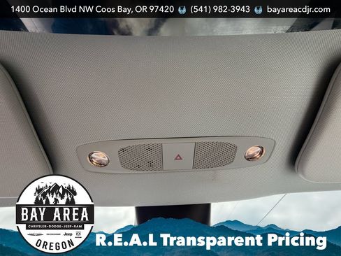 Used 2021 Tesla Model Y Long Range AWD/4WD image 25