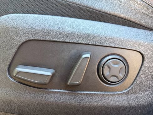 Certified 2023 Kia Carnival SX Prestige FWD image 12
