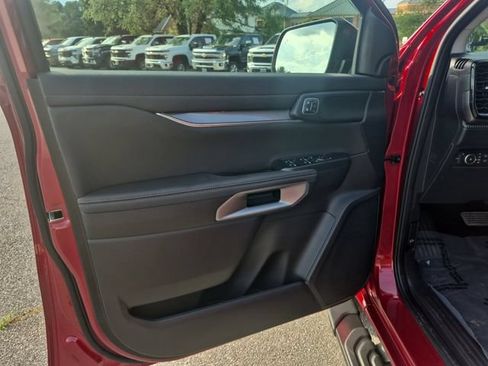 Used 2025 Ford Ranger Lariat w/ FX4 Off-Road Package AWD/4WD image 11