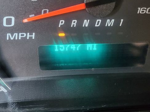 Used 2020 Chevrolet Express 2500 w/ Driver Convenience Package RWD image 30
