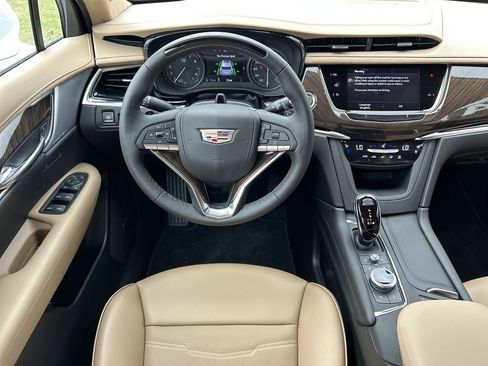 New 2025 Cadillac XT6 Premium Luxury w/ Platinum Package image 15