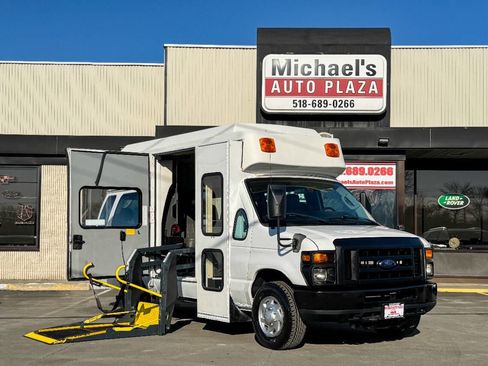 Used 2011 Ford E-350 and Econoline 350 Extended Super Duty w/ PWR Group image 2