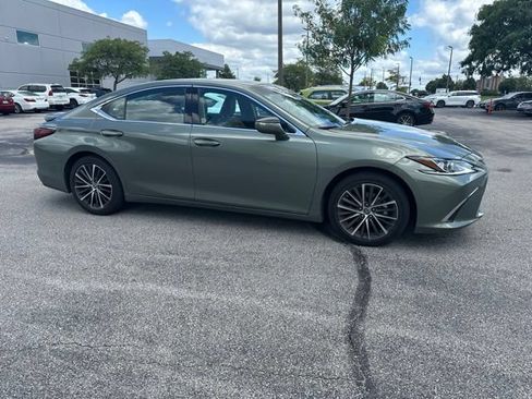 Certified 2024 Lexus ES 350 w/ Premium Package FWD image 2