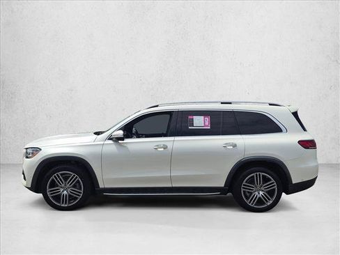 Used 2023 Mercedes-Benz GLS 450 4MATIC image 9