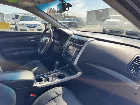 Used 2015 Nissan Altima 2.5 SL w/ Technology Package FWD image 35