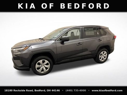 Used 2023 Toyota RAV4 LE AWD/4WD image 9