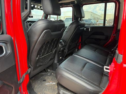 Used 2023 Jeep Wrangler Unlimited Rubicon 4xe w/ Steel Bumper Group AWD/4WD image 4