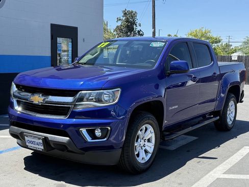 Used 2017 Chevrolet Colorado LT w/ LT Convenience Package RWD image 2