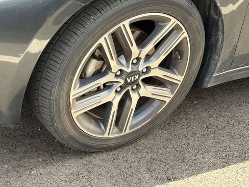 Certified 2020 Kia Forte EX FWD image 6